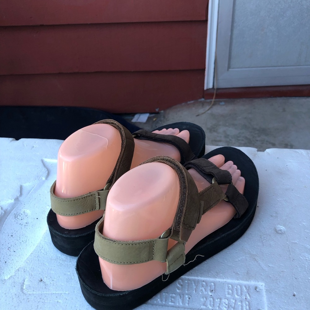 Teva Midform Universal Leather Tan Desert Sand Gray Sandals 1102435 Size 8 - Picture 6 of 16